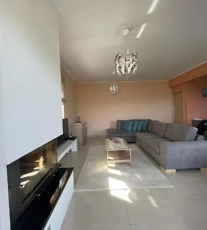 Elina's Maisonette