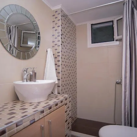 Elina's Maisonette *