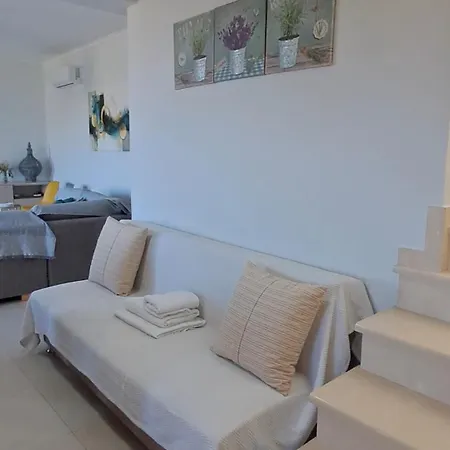 Βίλα Elina's Maisonette