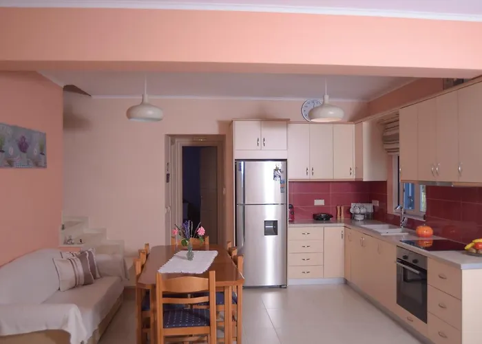 Elina's Maisonette