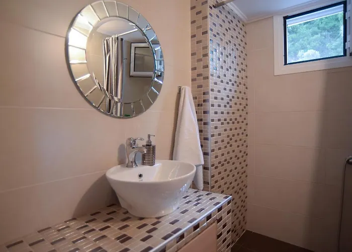 Elina's Maisonette *