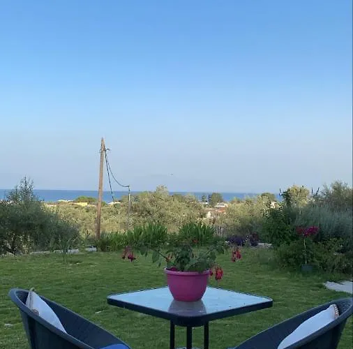 Elina's Maisonette Vila Episkopos